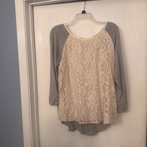 Market & Spruce Lace Front Raglan Top | XL | Gray & Cream